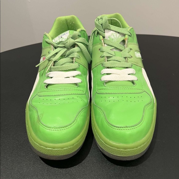 Reebok x Kool-Aid Collab Sneakers, size US 8 - Picture 5 of 9